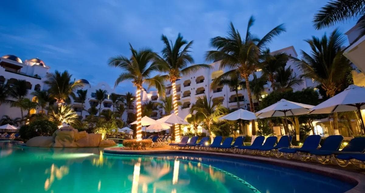 What’s the most affordable long-stay hotel near Luke AFB?