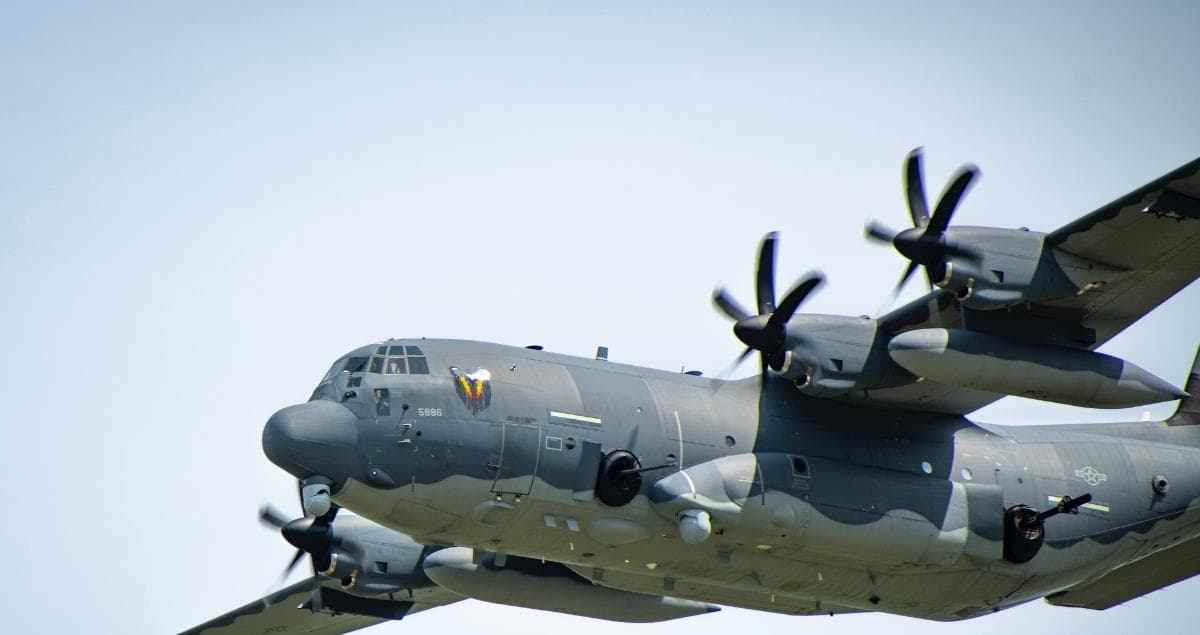 What are the average weekly rates for TDY housing near Kirtland AFB?