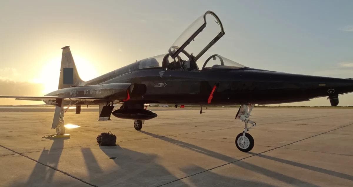 What are the rules for overnight guests in TDY crashpads near Luke AFB