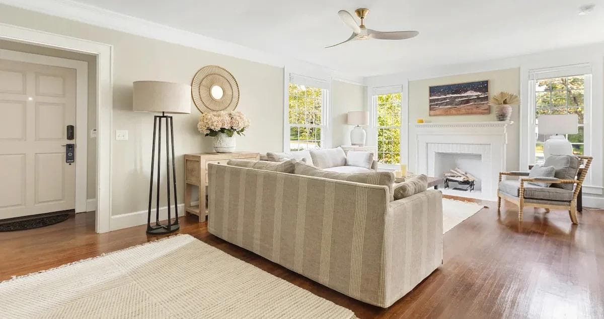 What furniture and appliances should every TDY rental include?