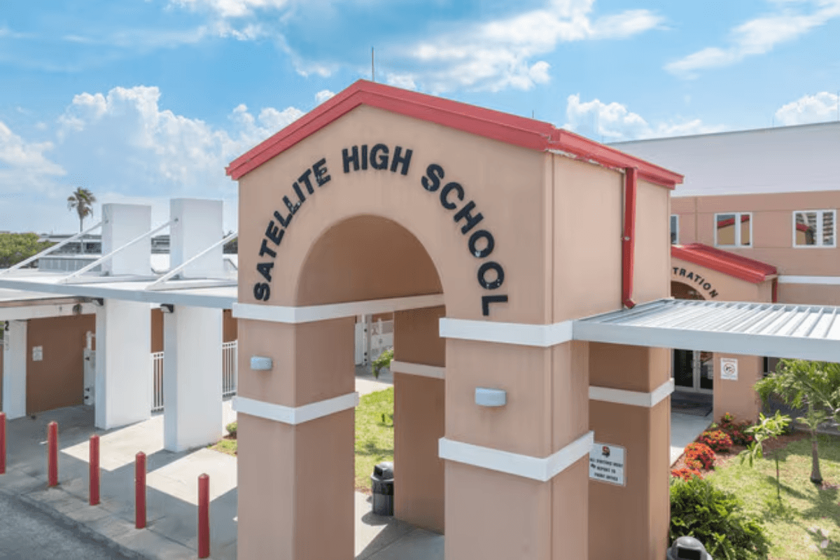 Satellite High School