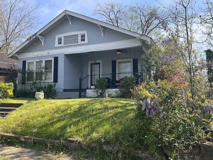 Charming 1BR Historic Retreat Minutes from Maxwell AFB – Walk to ASU & Downtown