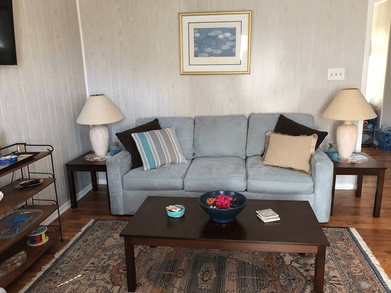 Cozy 1BR Apartment Near Keesler AFB | Balcony & Pets Welcome