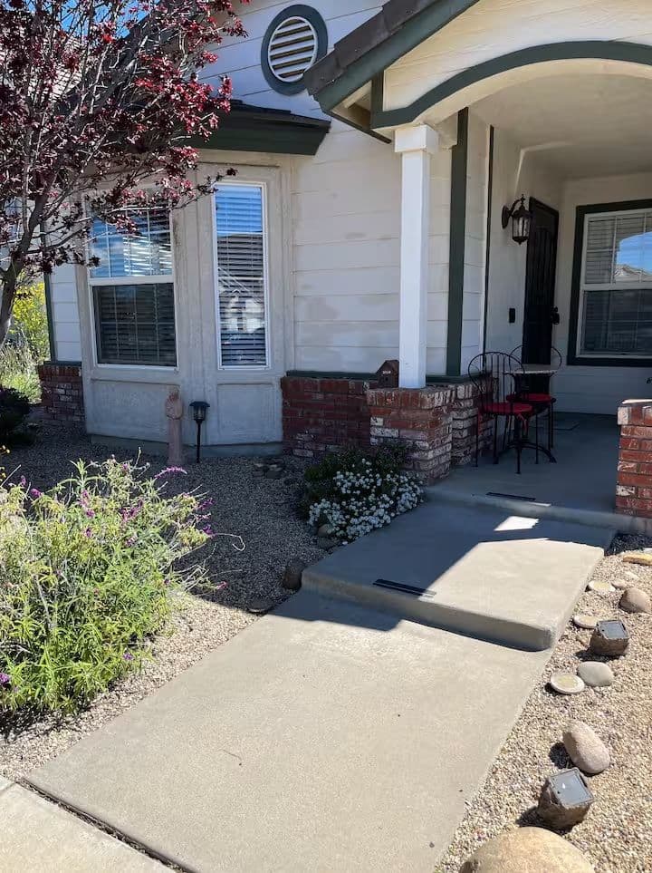 Cozy 1BR TDY Retreat Near Vandenberg Space Force Base – Peaceful & Central