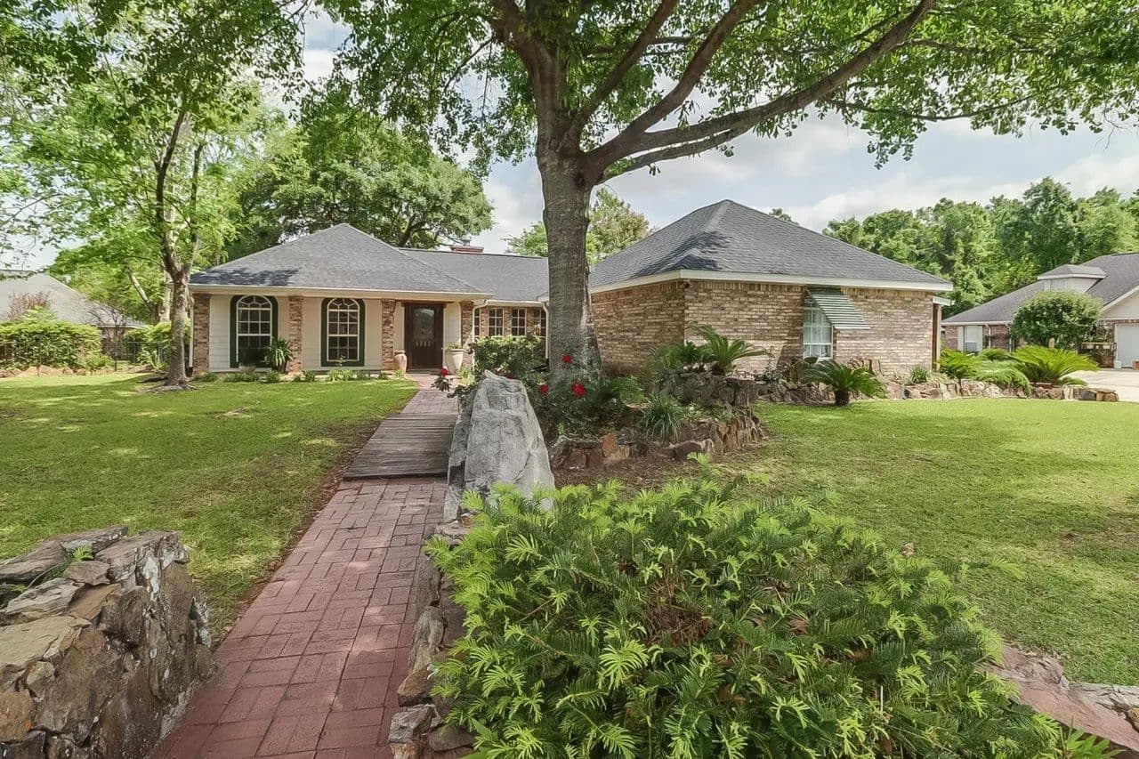 Spacious 3BR 2BA Long Beach Maple Keesler AFB - Yard, DTS
