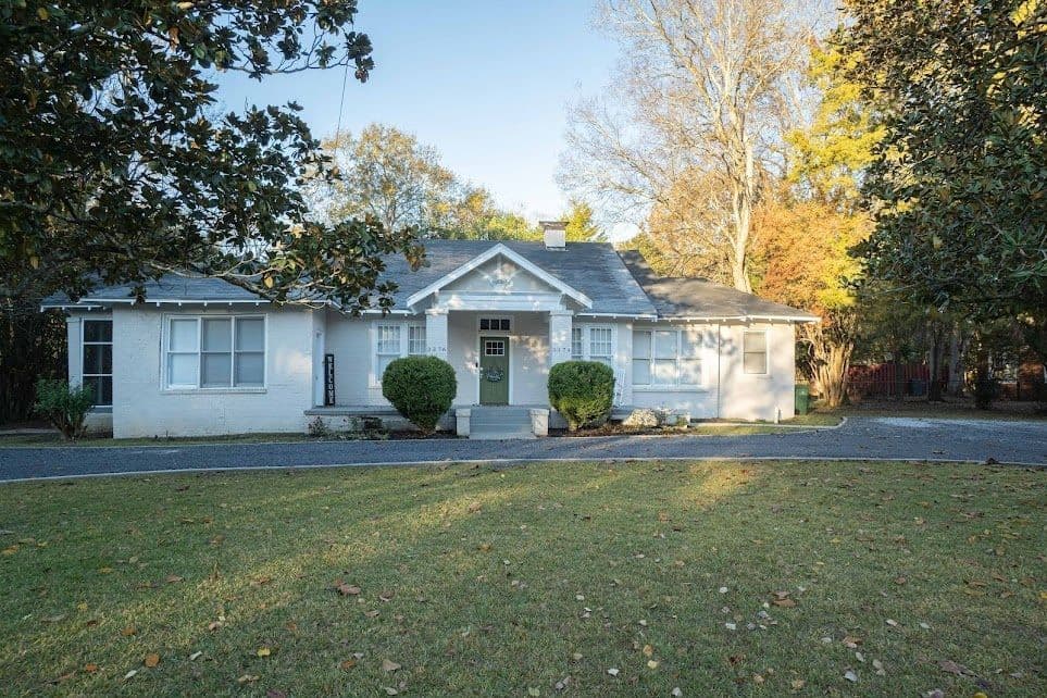 Spacious 2-Bed 2-Bath Home Maxwell AFB - Modern, Furnished TDY