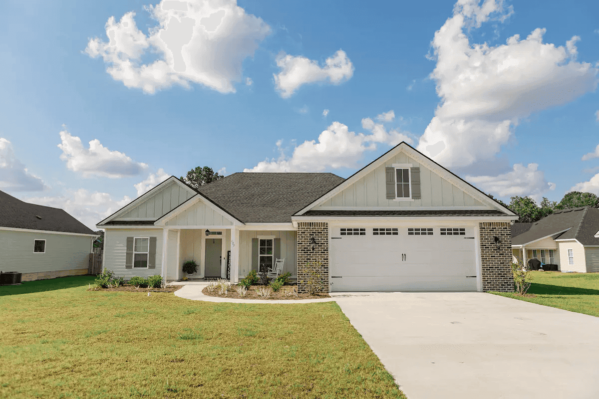 Valdosta III 3BR 2BA Home Moody AFB - Modern, Spacious