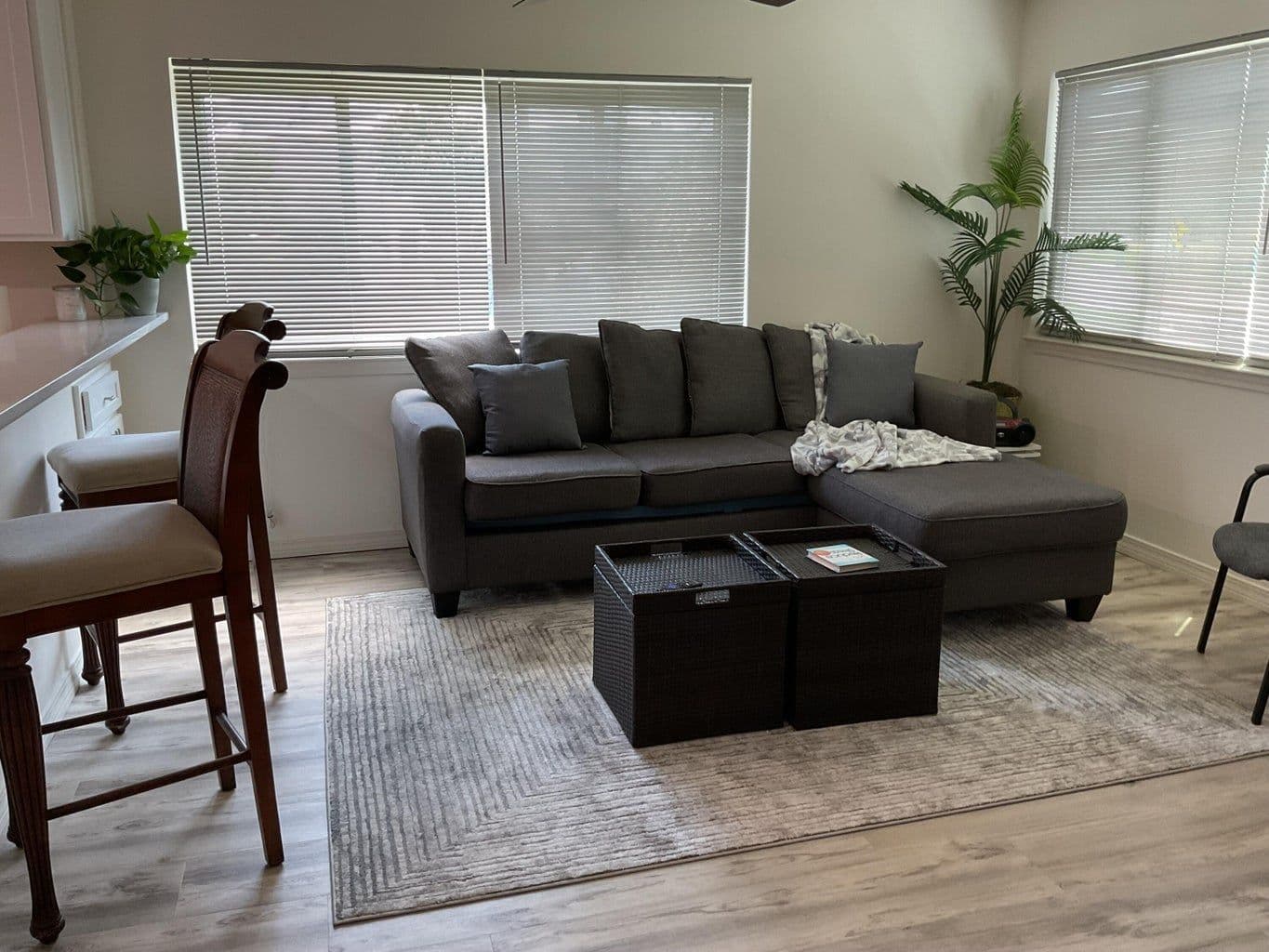 Modern 1BR/1BA Condo with Private Beach Access Near Eglin AFB