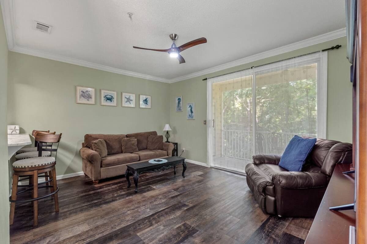 Modern 1BR Condo Near Hurlburt AFB | Walk to Sacred Heart Hospital & Shops – TDY Hero
