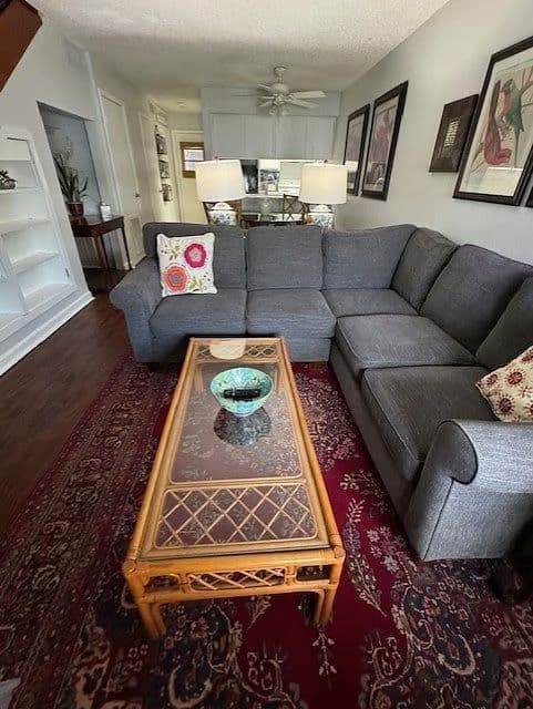 Modern 2BR TDY Condo Near MacDill AFB with Pool & Private Balcony