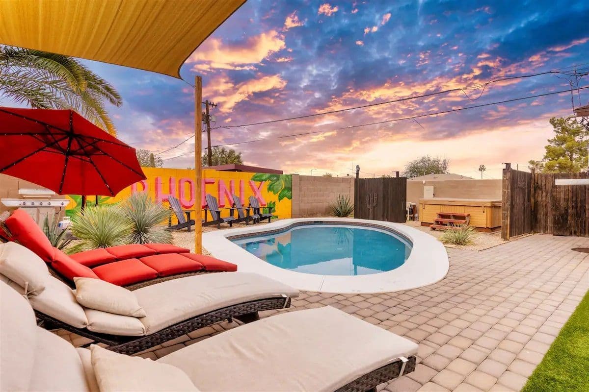 Southwestern 4BR/3BA Pool & Spa Retreat Near Luke AFB