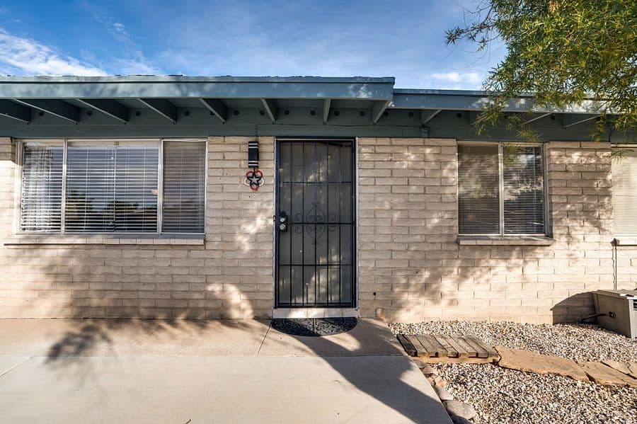 Spacious 3BR Home Near Davis-Monthan AFB with Family-Friendly Comfort