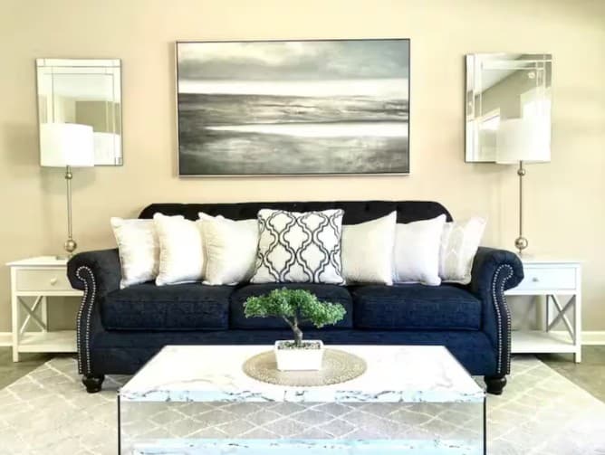 Stylish and Comfortable 2 bed/2 bath house